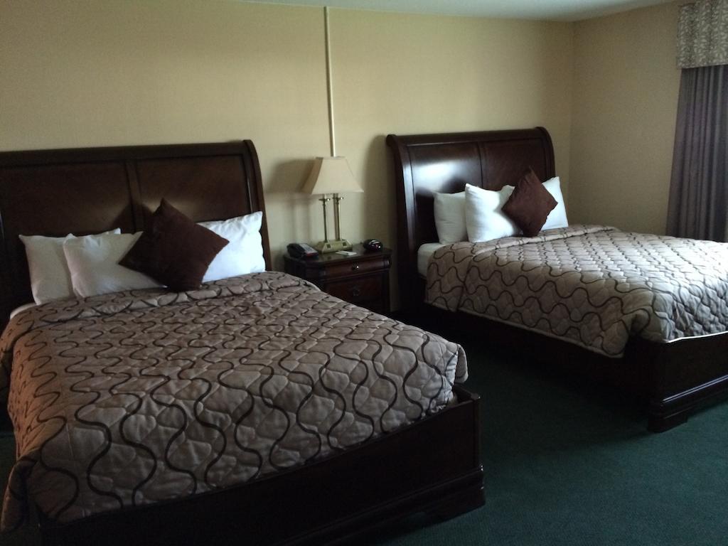 Pacer Inn & Suites Motel Delaware Room photo