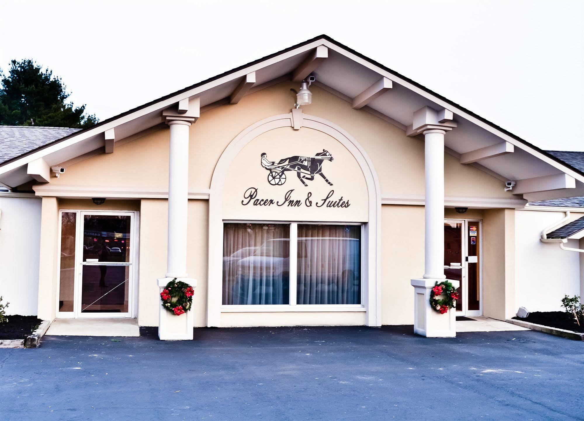 Pacer Inn & Suites Motel Delaware Exterior photo